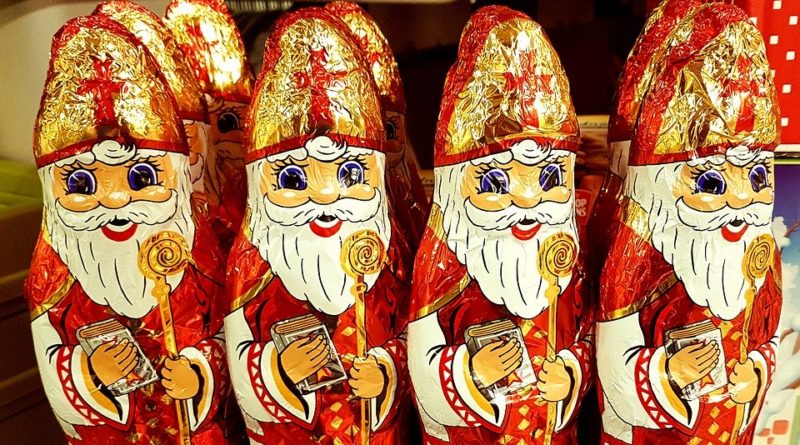 Návštěva Mikuláše lidi i letos vyšla na několik tisíc korun